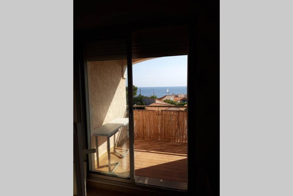 SAUSSET appartement balcon très belle vue mer Esterno foto